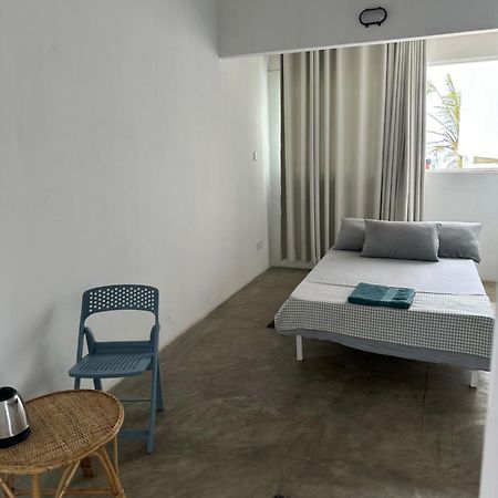 Dip N Doze Hostel Ahangama Kültér fotó