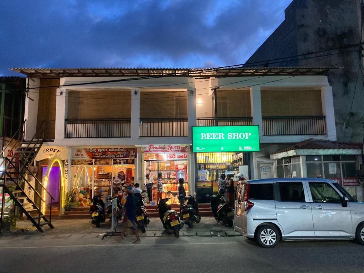 Dip N Doze Hostel Ahangama Kültér fotó