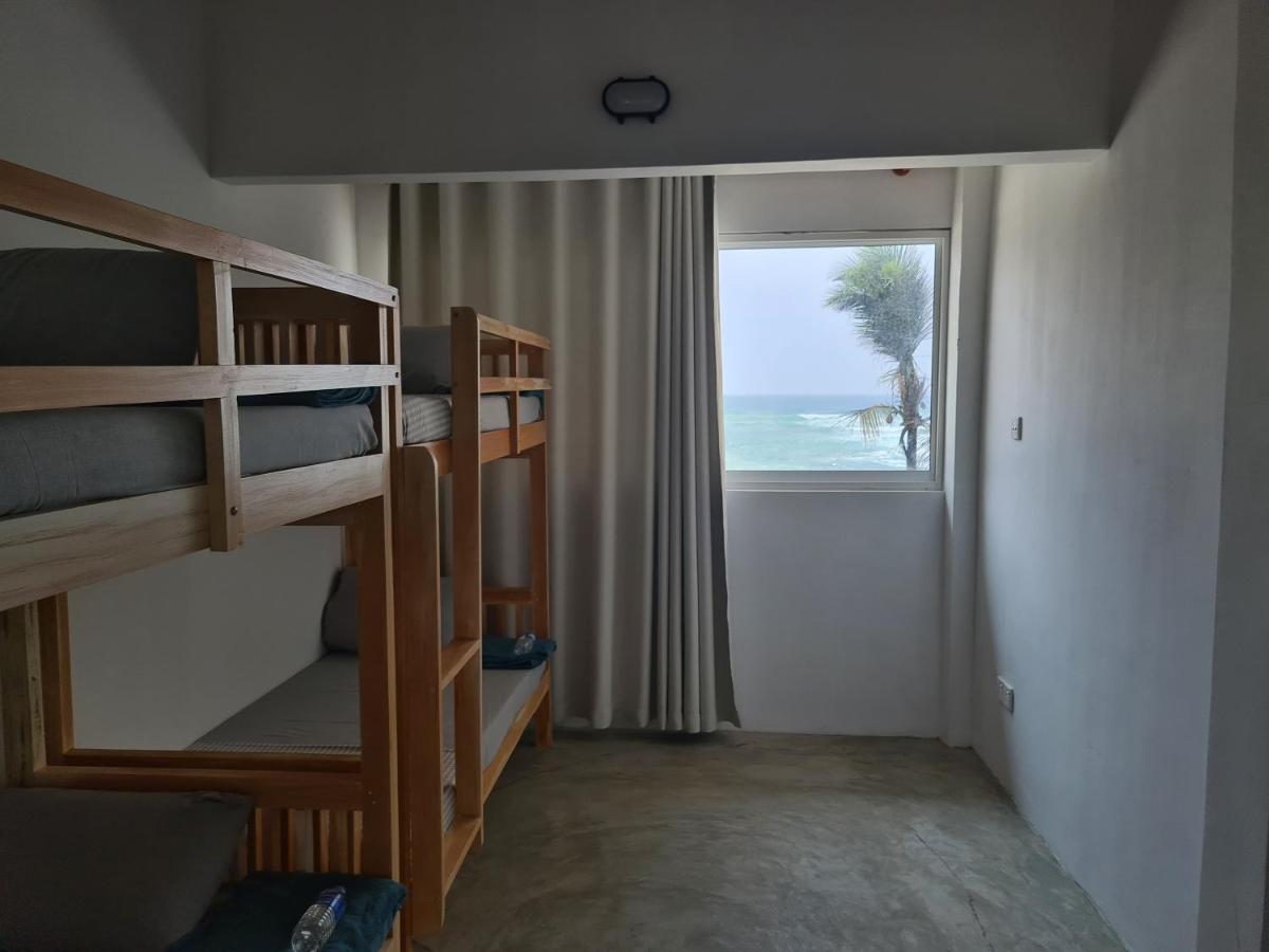Dip N Doze Hostel Ahangama Kültér fotó