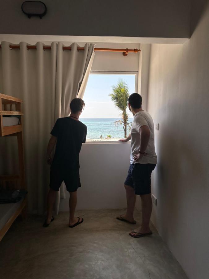 Dip N Doze Hostel Ahangama Kültér fotó