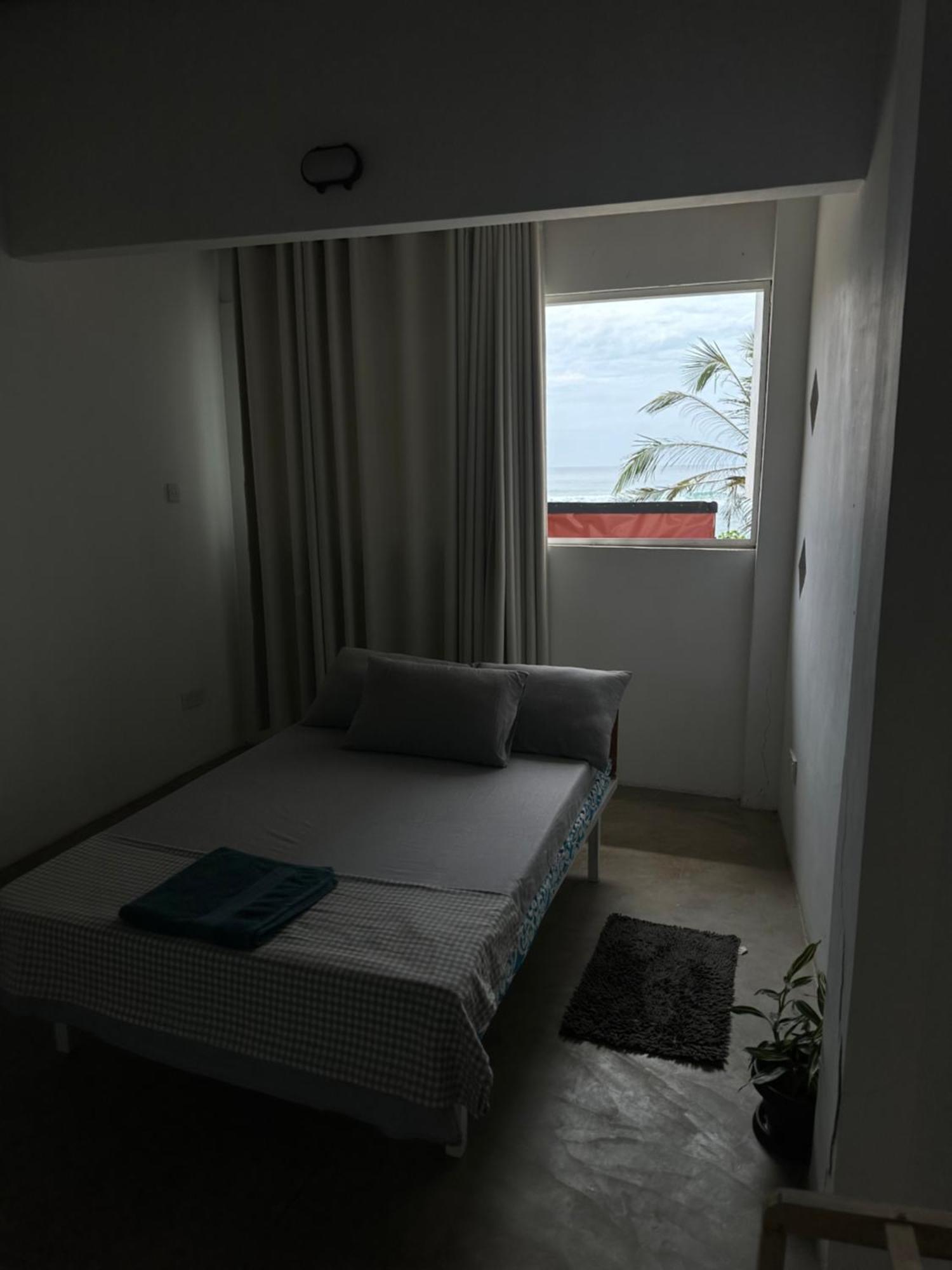 Dip N Doze Hostel Ahangama Kültér fotó