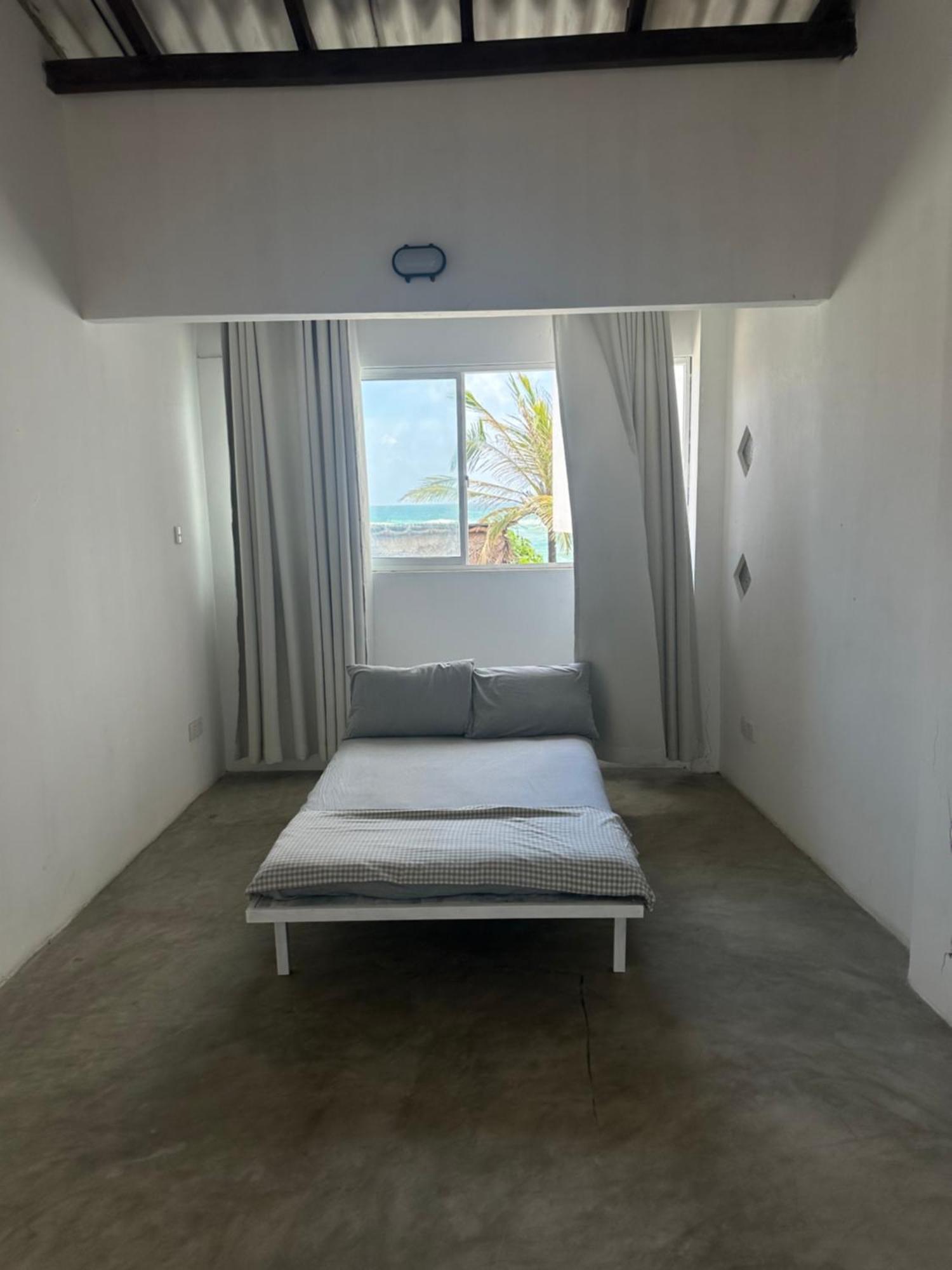 Dip N Doze Hostel Ahangama Kültér fotó